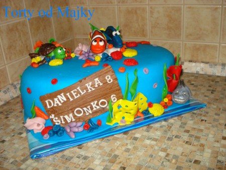 stracciatela a kakaový korpus, čokoládová plnka, maliny, váha: 4,5 kg