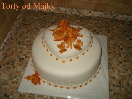 orieškový korpus, smotanová plnka, whisky,váha: 4,2 kg