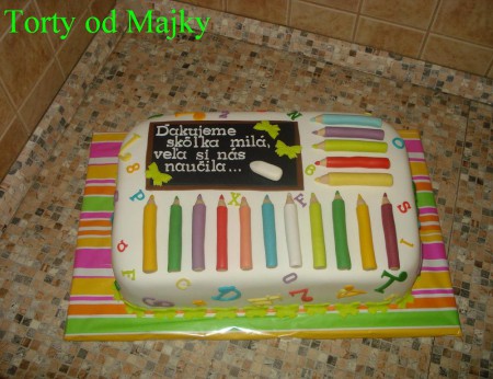 vanilkový a čokoládový korpus, jahodová plnka, jahody, váha: 5 kg