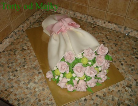 čokoládová, váha: 3,9 kg