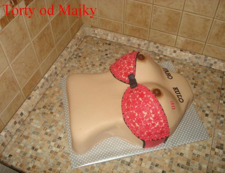 čokoládová, banán, hruškovica v prsiach, váha: 5,6 kg